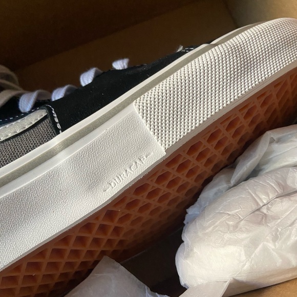 SK8 Reflective Hightop Vans in Black and Grey Men’s size 12 Brand new with Box - Picture 4 of 5